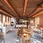 Lägenhetshotell Sunrock - Gerani
