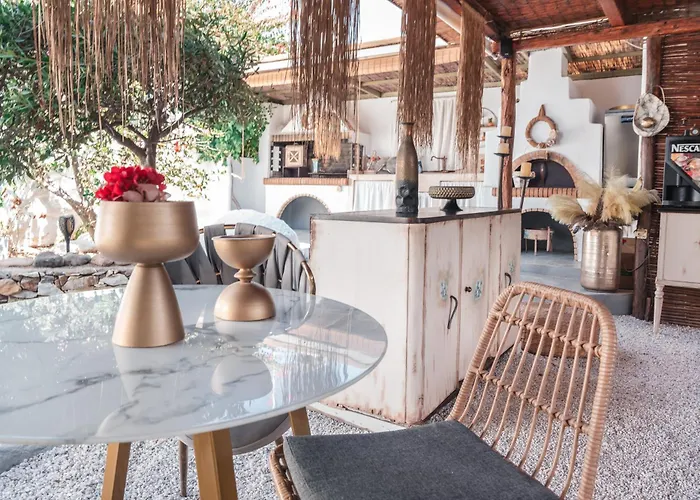 Sunrock - Gerani Aparthotel Naxos City