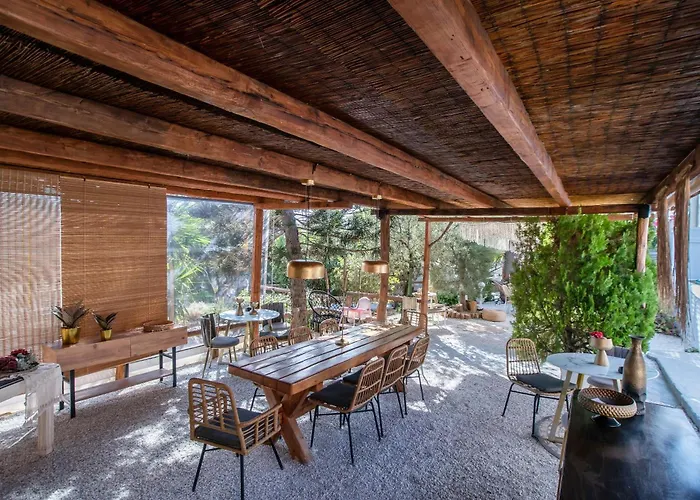 Sunrock - Gerani Aparthotel Naxos City